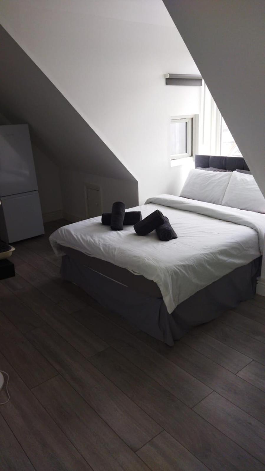 Studio Style Room, Near Tooting Broadway Station 런던 외부 사진